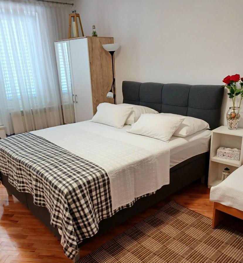 Rooms & Apartments Dolac Hvar Town Zewnętrze zdjęcie